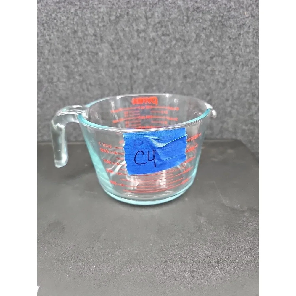 Pyrex 4 Cup 32 Oz. Glass Measuring Cup Mixing Bowl Red Letter Made in USA